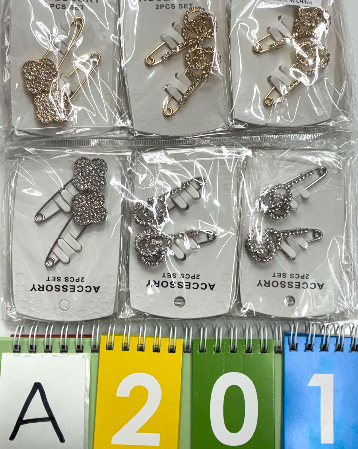 4.6.26 Limited Release Dozen Products (Brooch)