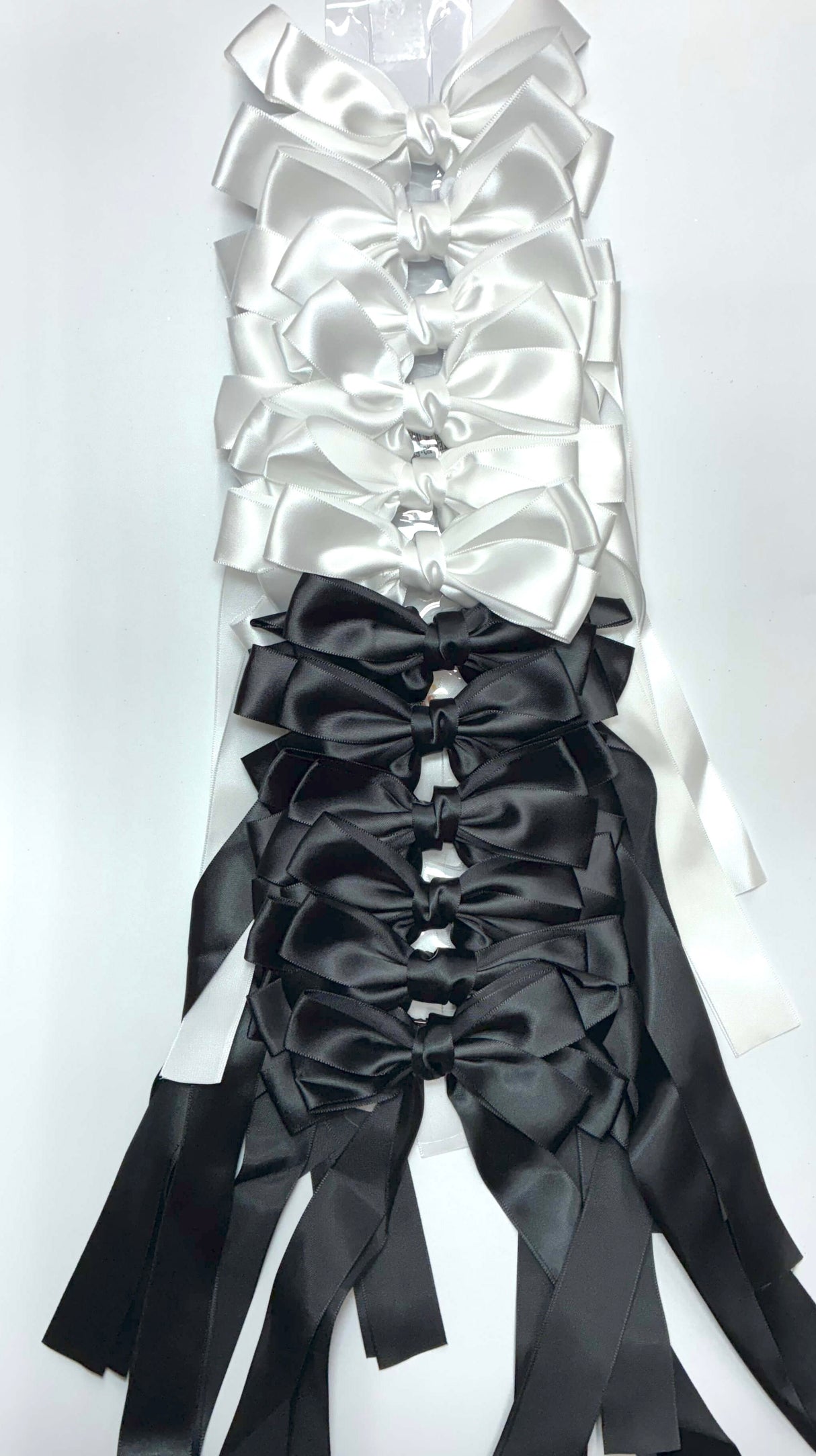 HAIRBOW LONG TAIL RIBBON BK/WHT #ETP2436BW (12PC)