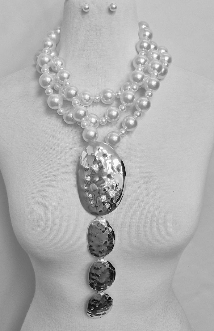Fashion Pearl & Gold Disc Necklace Set #JN11454 - Multiple Colors (PC)