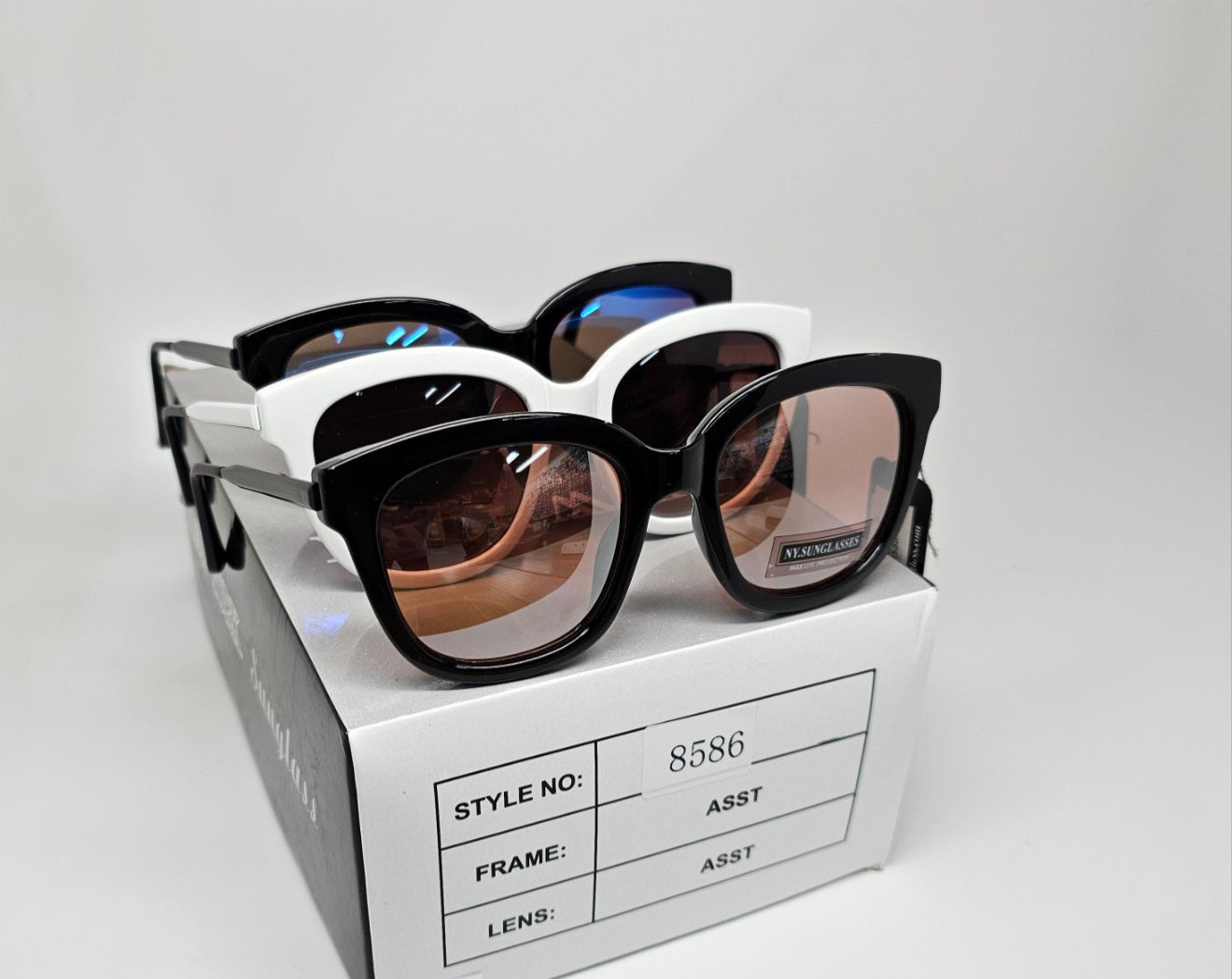 Wholesale Fashion Sunglasses #8586 (12PC)