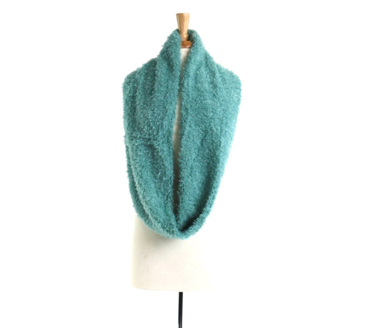 Long, Furry Infinity Scarf #30008 (PC)