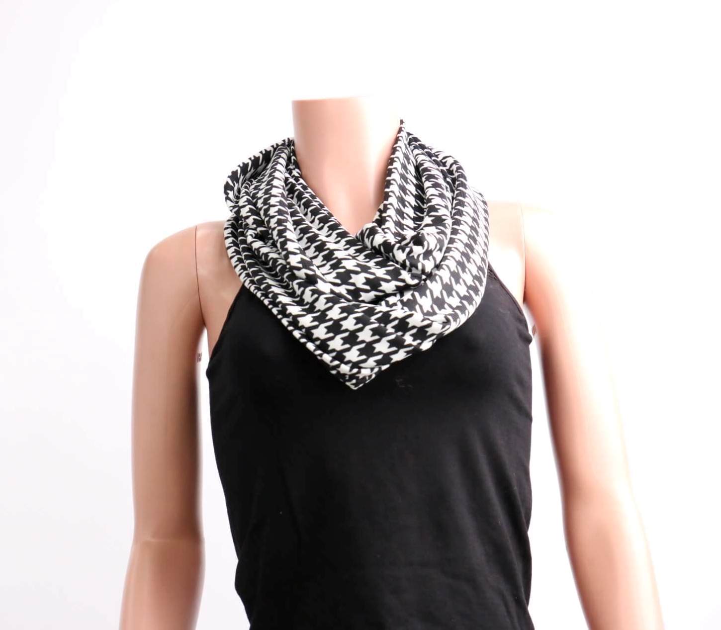 Infinity Scarf / Houndstooth #IN7005 (PC)